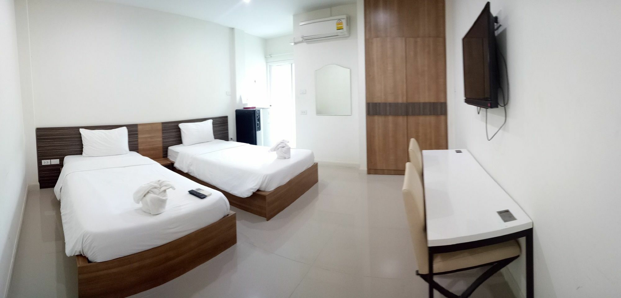 Privacy Residence Lopburi Bagian luar foto