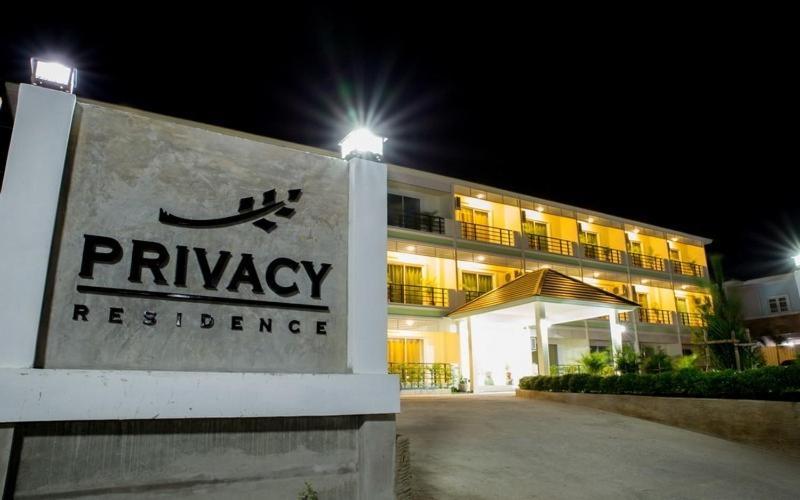 Privacy Residence Lopburi Bagian luar foto